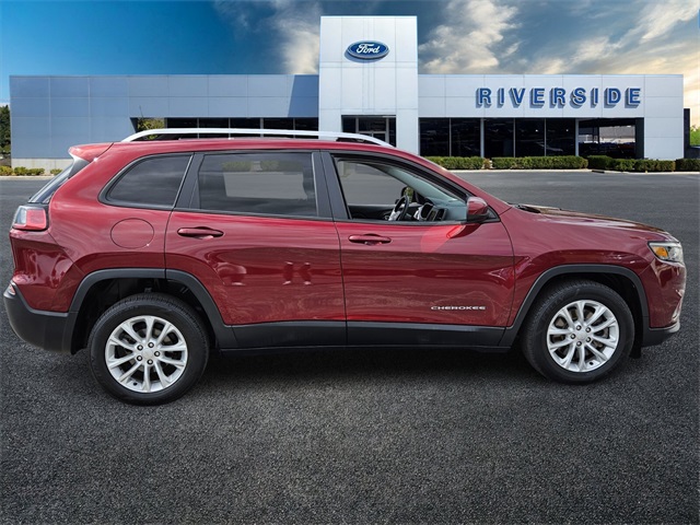 2020 Jeep Cherokee Latitude photo 2