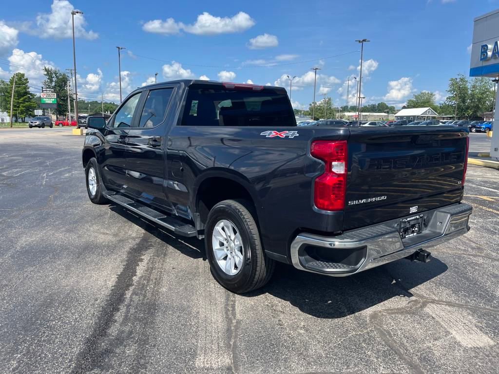 2024 Chevrolet Silverado 1500 LT photo 3