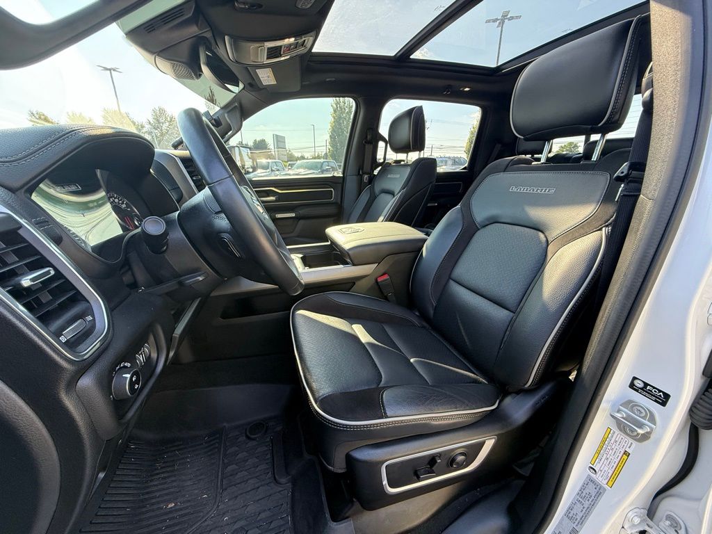 2023 Ram 1500 Laramie photo 4