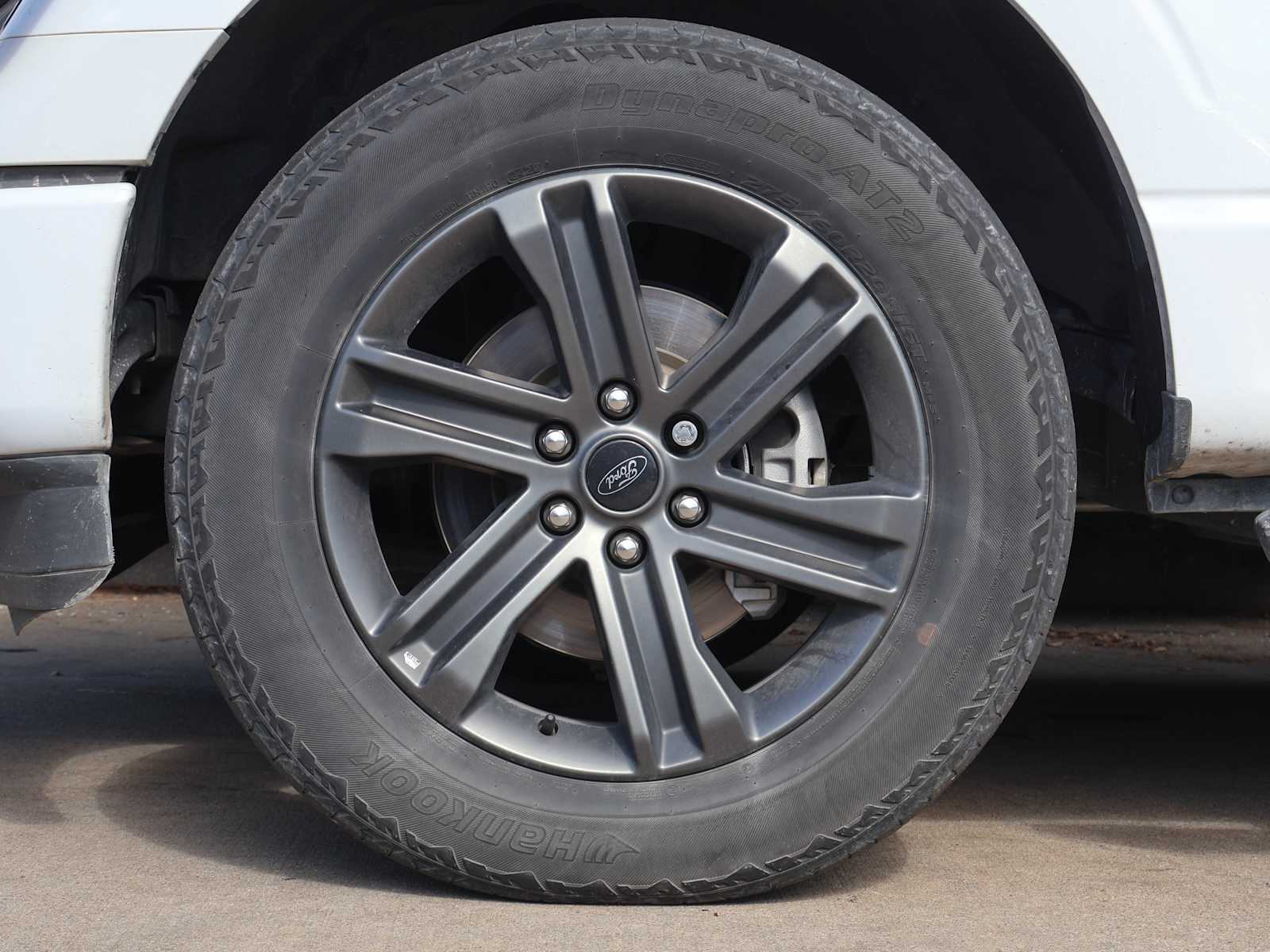 2022 Ford F-150 XLT photo 3