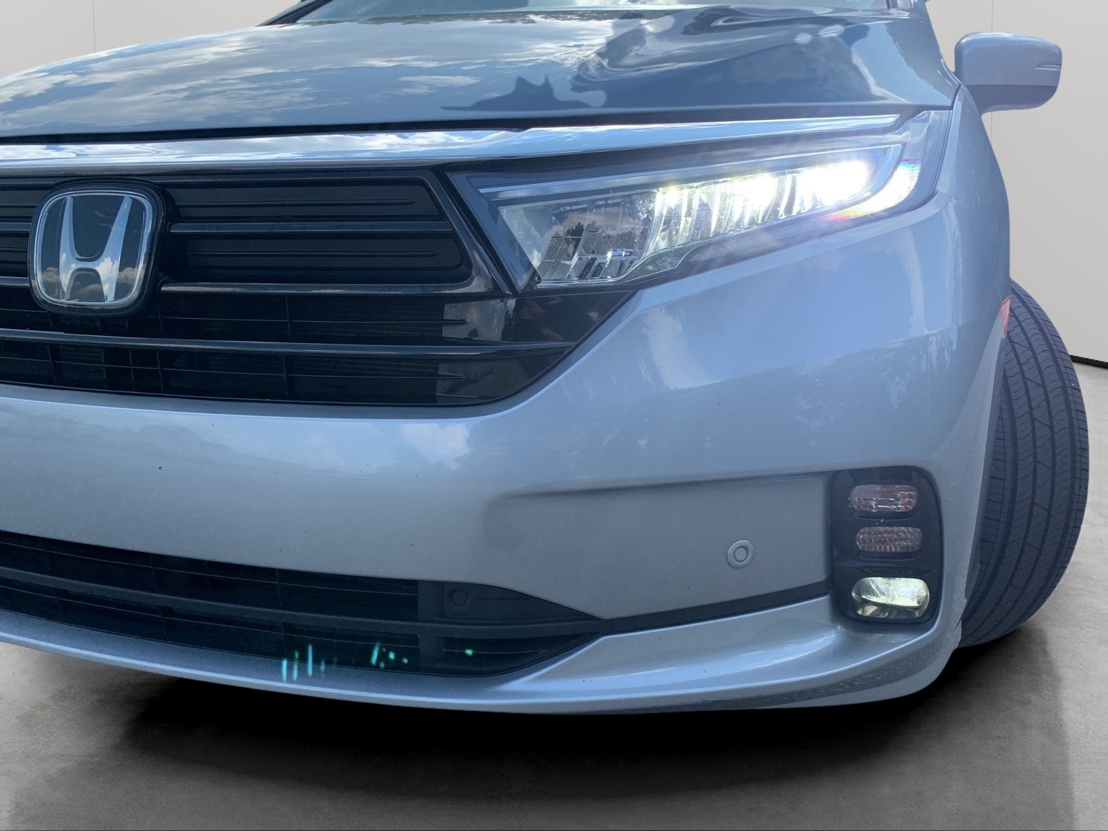2023 Honda Odyssey Touring photo 9