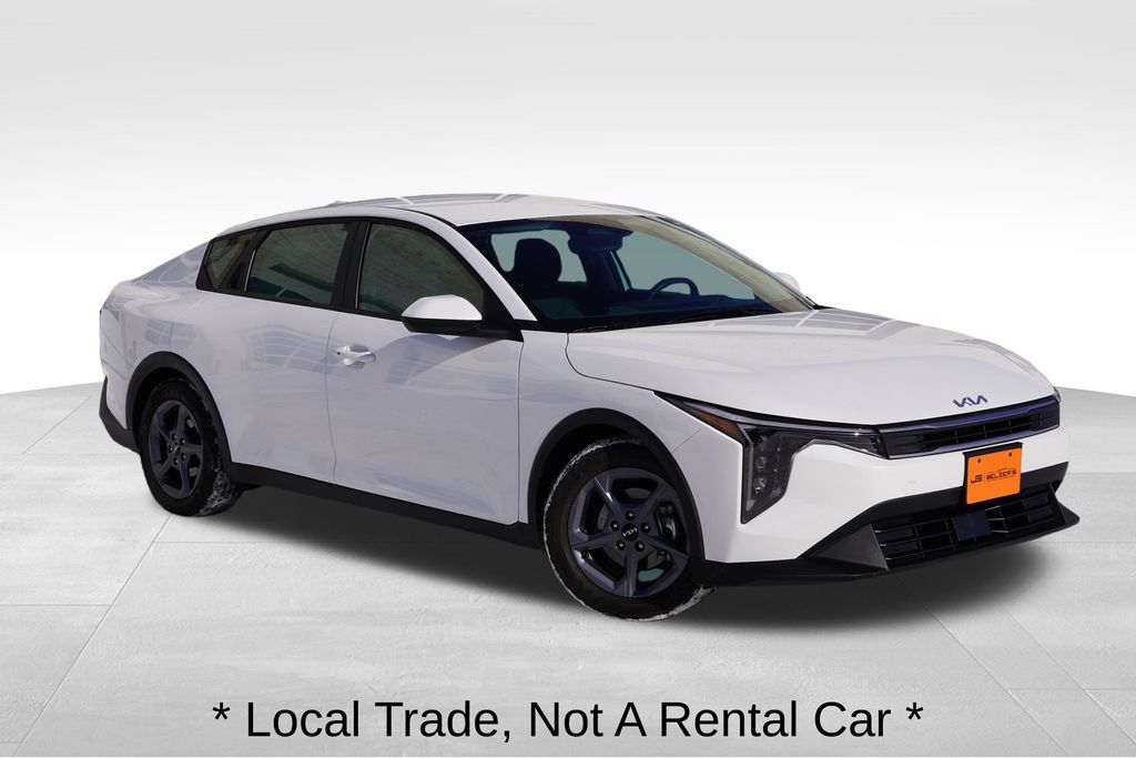 2025 Kia K4 LXS