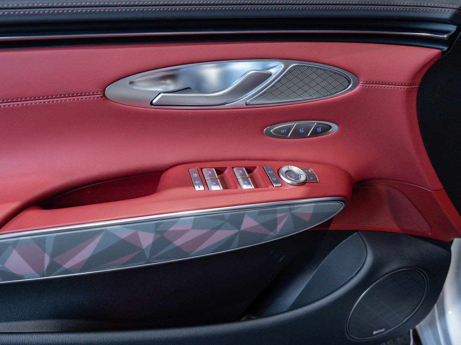 2025 Genesis GV70 3.5T Sport Advanced photo 17