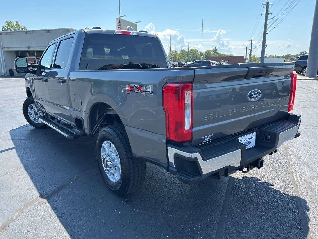 2026 Ford F-250 XLT photo 4