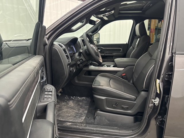 2025 Ram 3500 Laramie photo 2