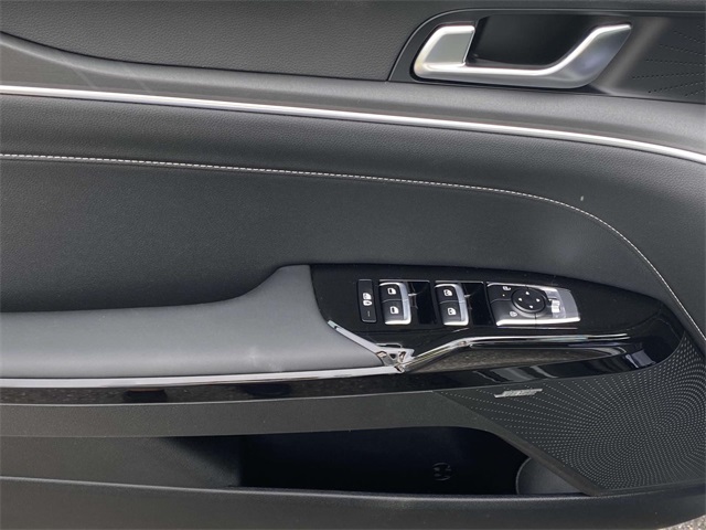 2025 Kia K5 GT-Line photo 14