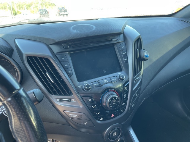2016 Hyundai Veloster Turbo photo 9
