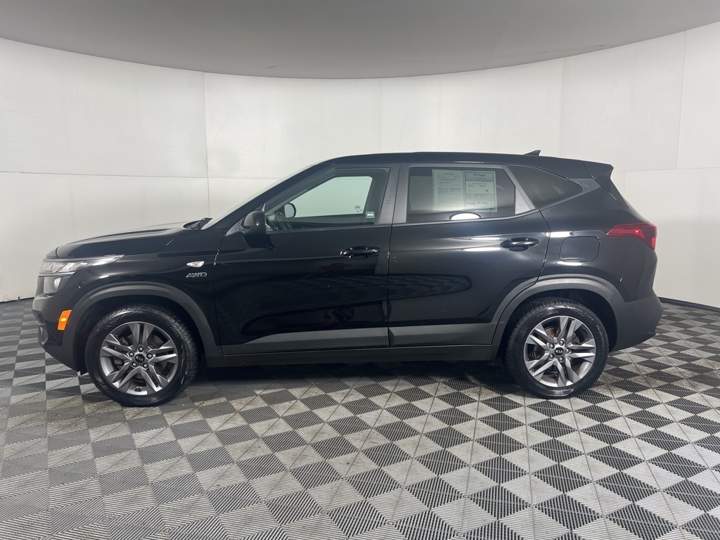 2021 Kia Seltos LX photo 7