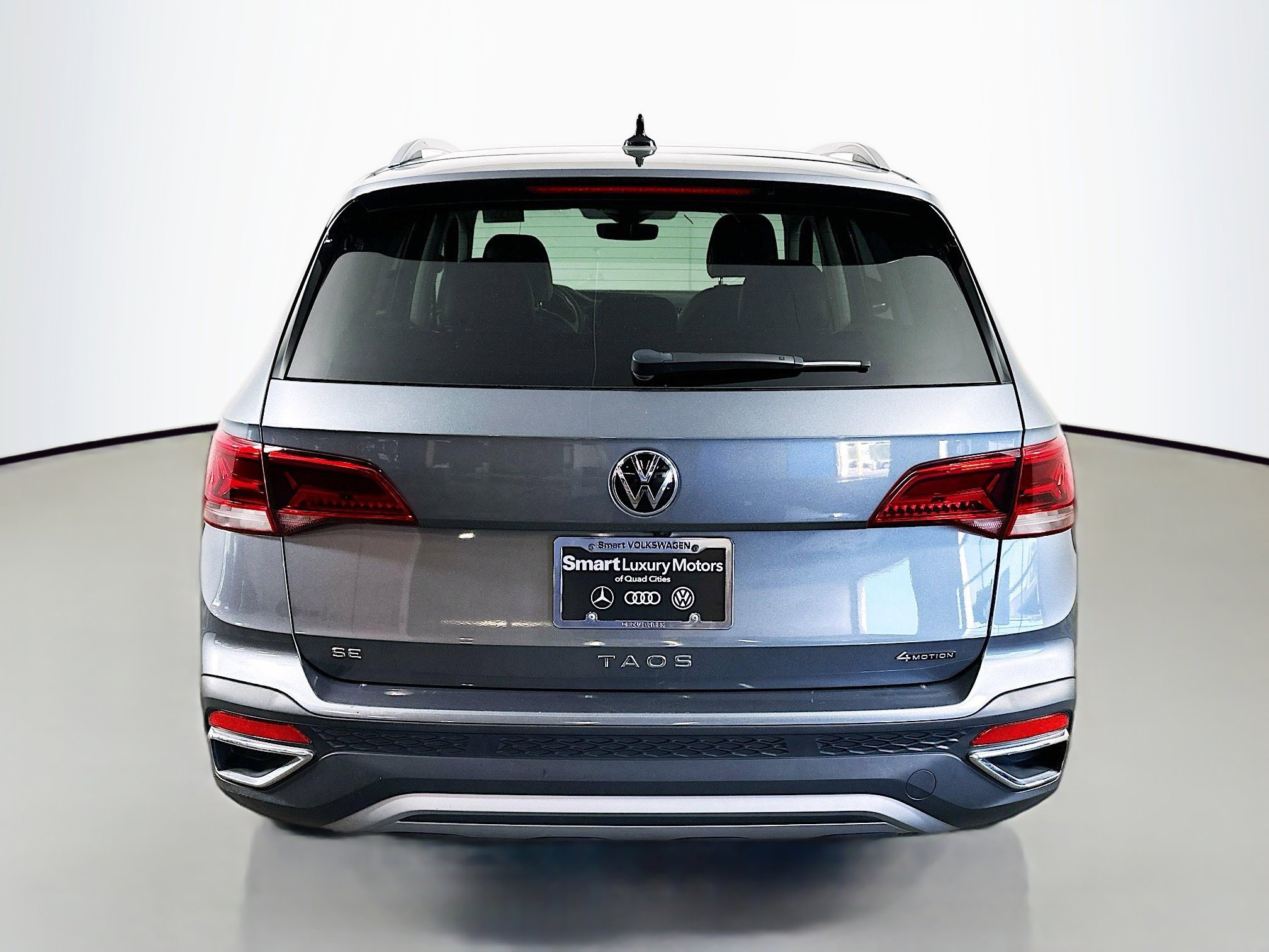 2023 Volkswagen Taos SE photo 4