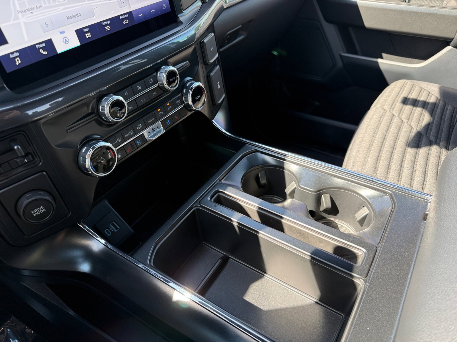 2023 Ford F-150 XL photo 13