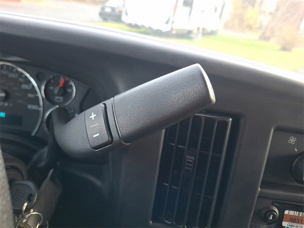 2025 Gmc Savana Cutaway 3500 photo 4