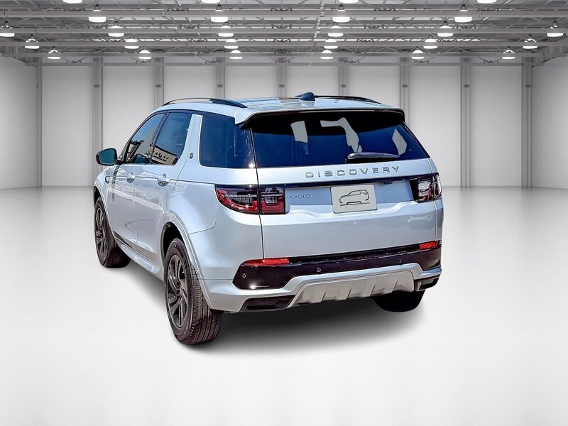 2025 Land Rover Discovery Sport S photo 3