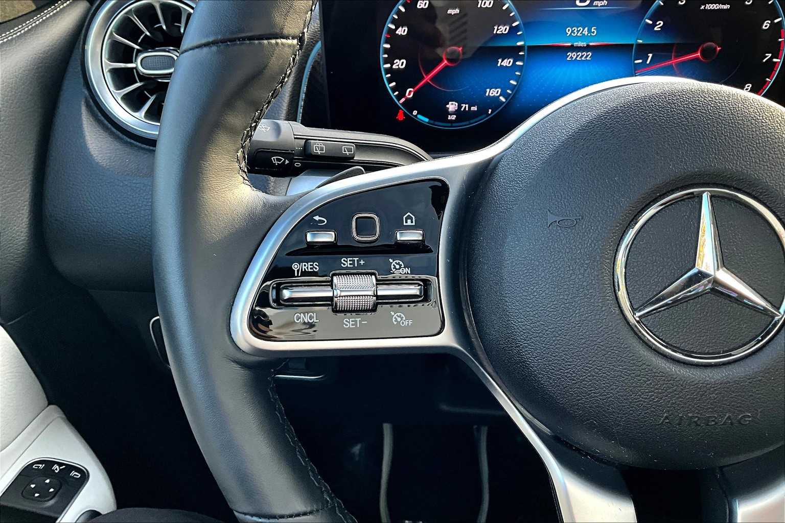 2022 Mercedes Benz GLB 250 4MATIC photo 23