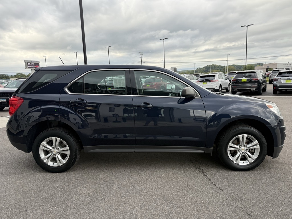 2015 Chevrolet Equinox LS photo 4