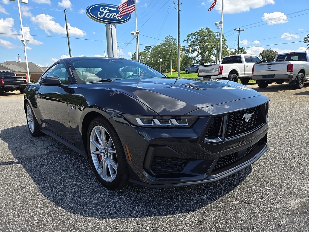 2024 Ford Mustang GT Premium photo 3