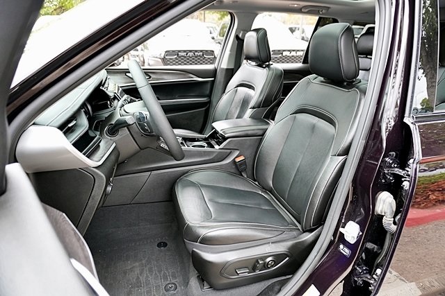 Used 2022 Brown Jeep 4xe image 14