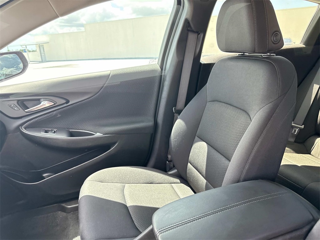 2023 Chevrolet Malibu 1LT photo 13