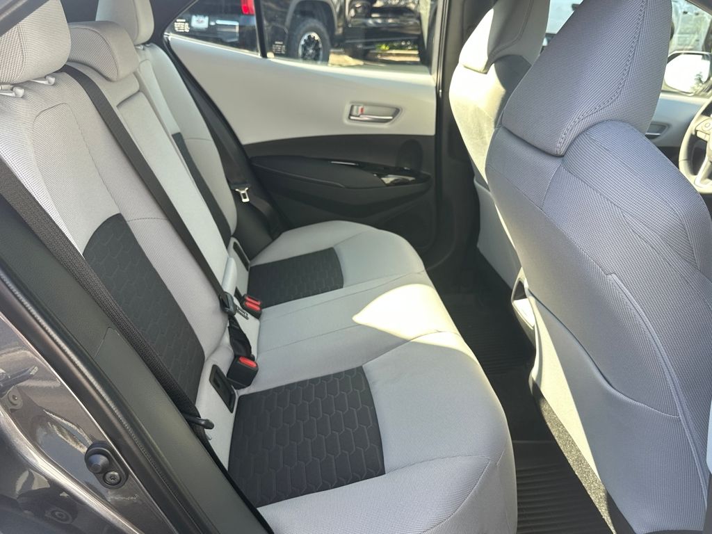 2025 Toyota Corolla SE photo 14