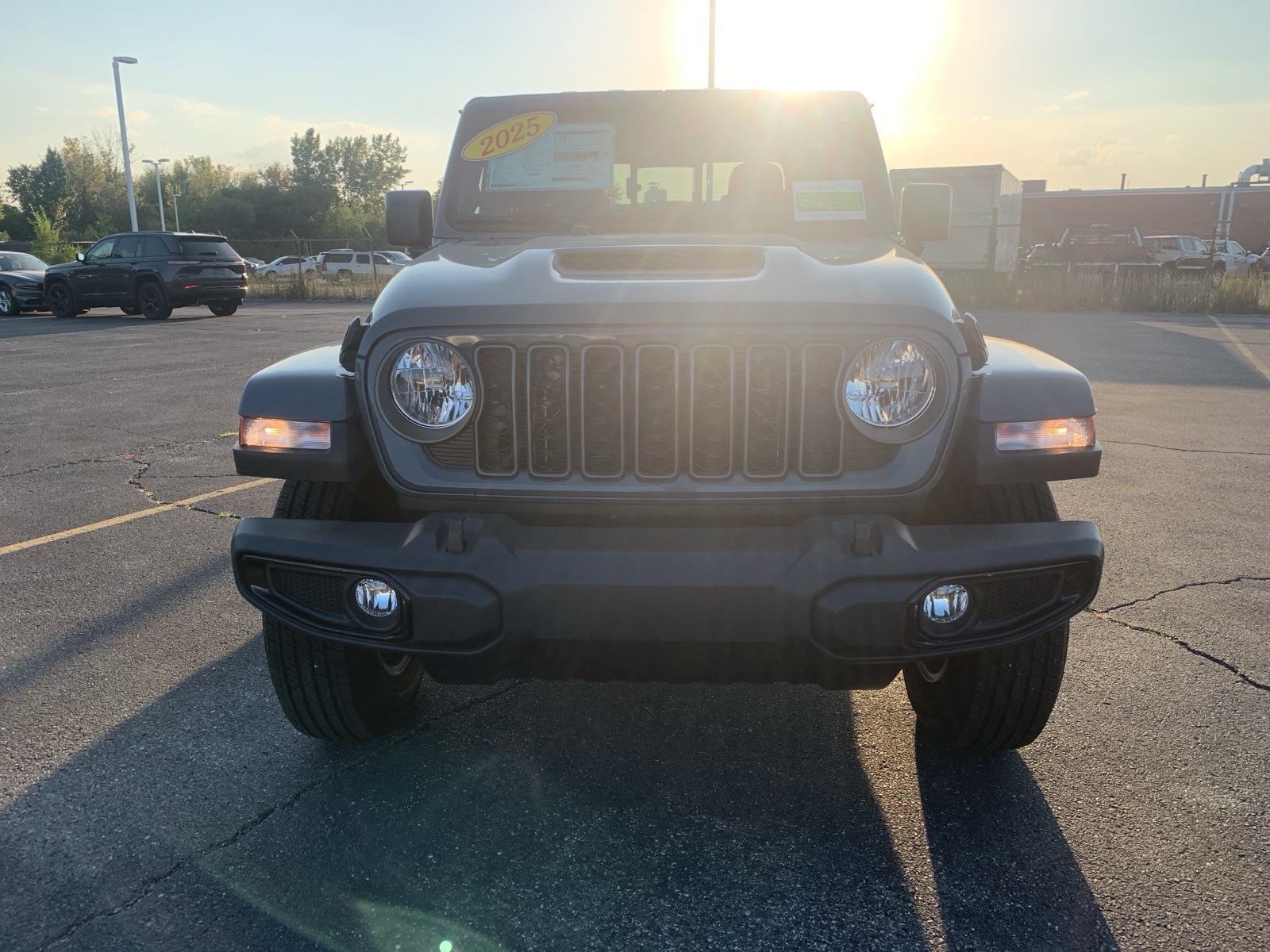 2025 Jeep Gladiator Sport S photo 9