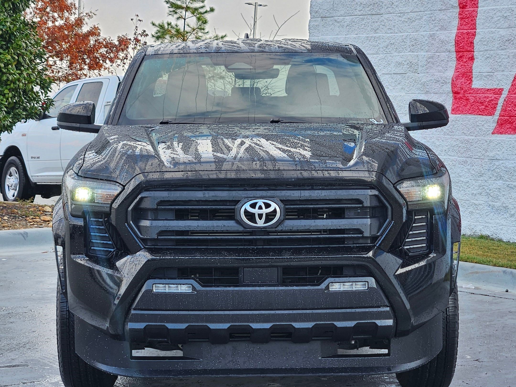 Used 2024 Toyota Tacoma SR5 with VIN 3TMKB5FNXRM000083 for sale in Little Rock