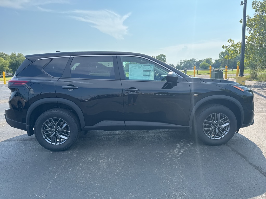 2026 Nissan Rogue S photo 2