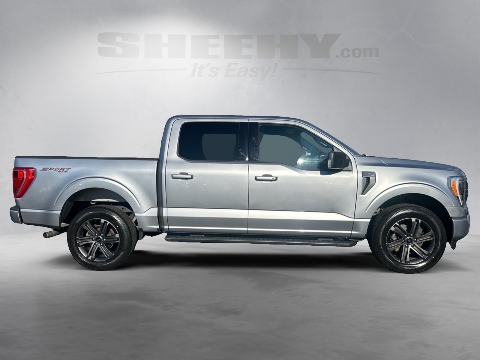 2023 Ford F-150 XLT photo 4