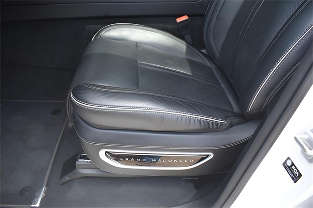 2024 Jeep Grand Wagoneer II photo 14