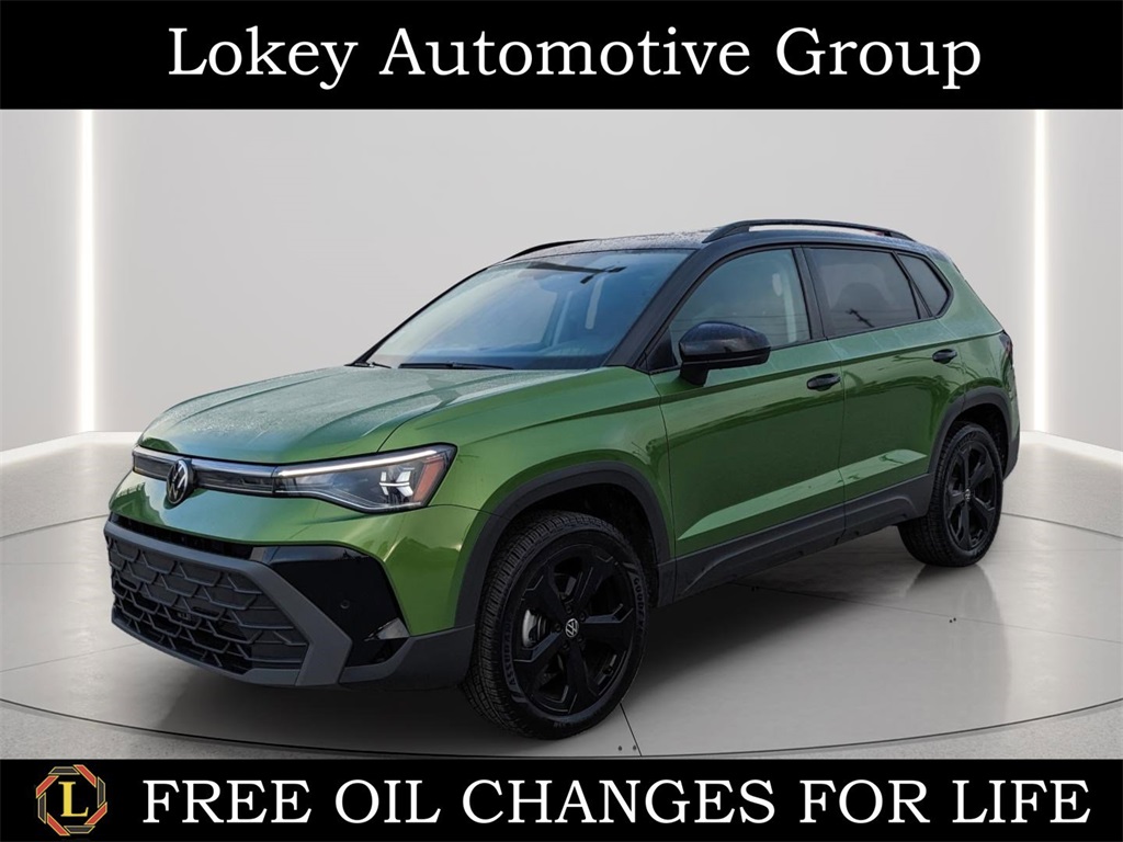 2025 Volkswagen Taos SE Black