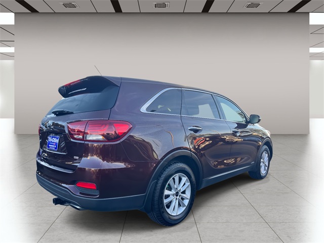 2020 Kia Sorento LX photo 3