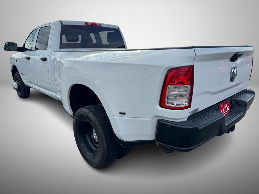 2022 Ram 3500 Tradesman photo 4