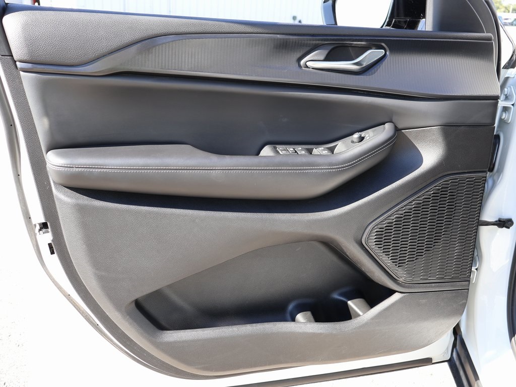 2024 Jeep Grand Cherokee Altitude photo 21