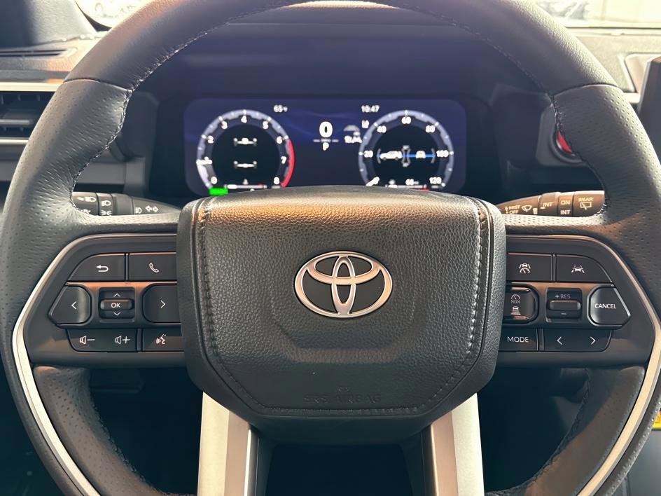 2025 Toyota 4Runner TRD Off-Road photo 14