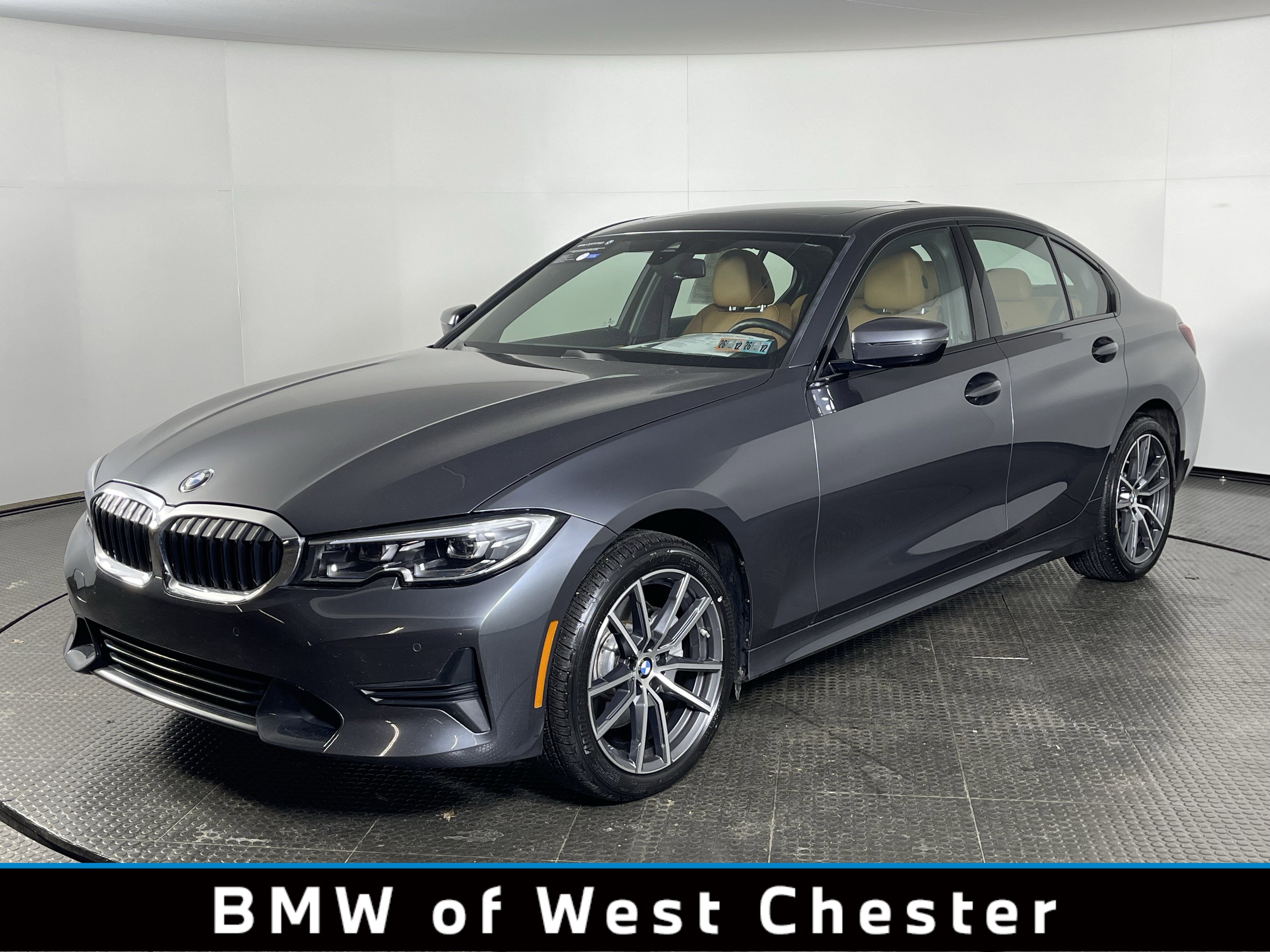 2022 BMW 3 Series 330i's photo