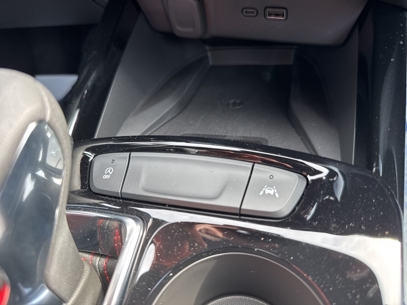 2025 Chevrolet Trax photo 27