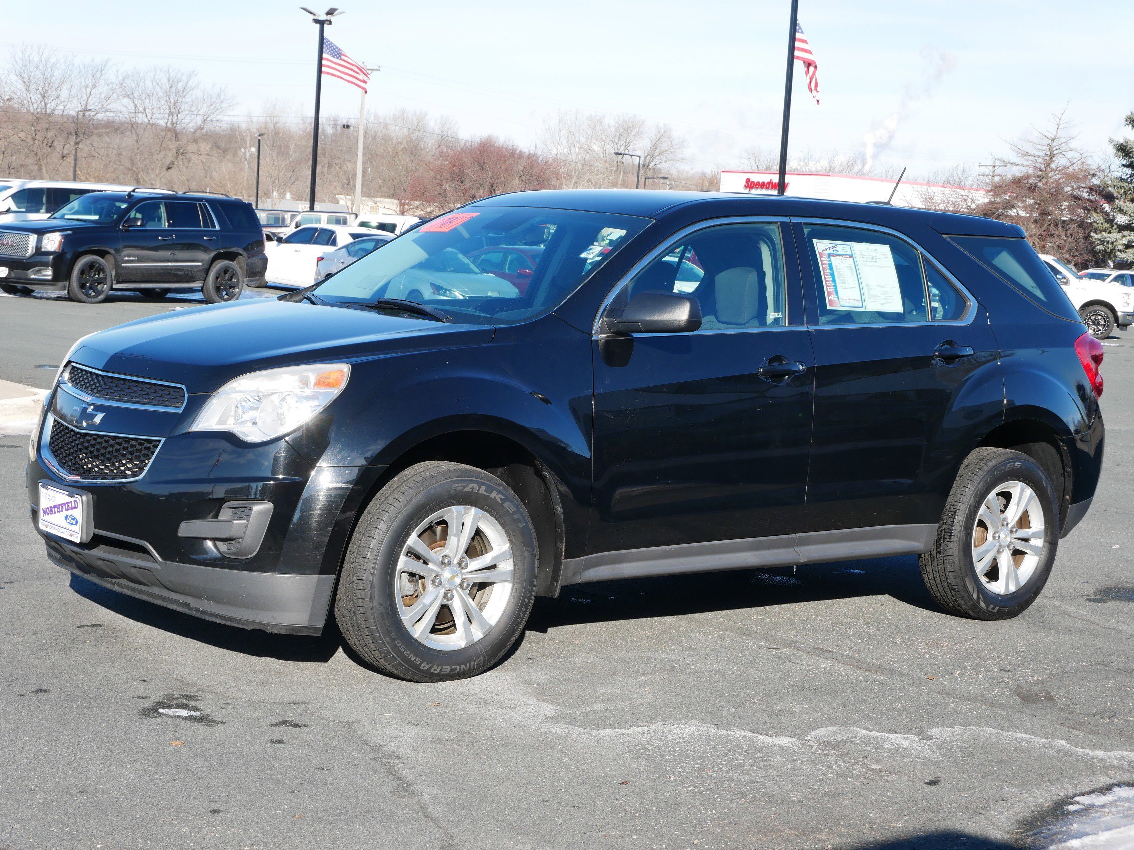 2015 Chevrolet Equinox LS photo 2
