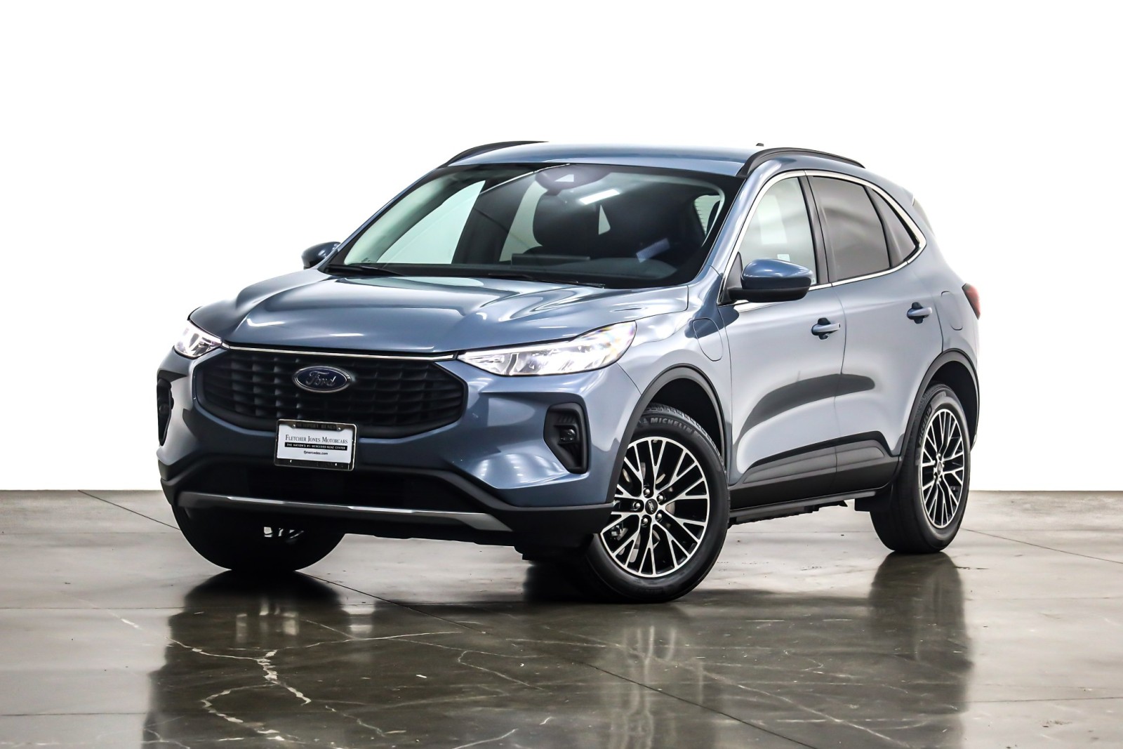 2025 Ford Escape PHEV's photo