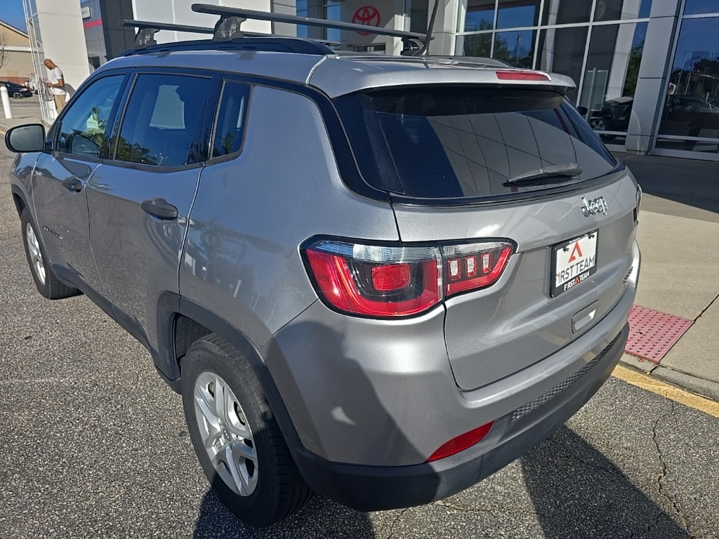 2018 Jeep Compass Sport photo 6