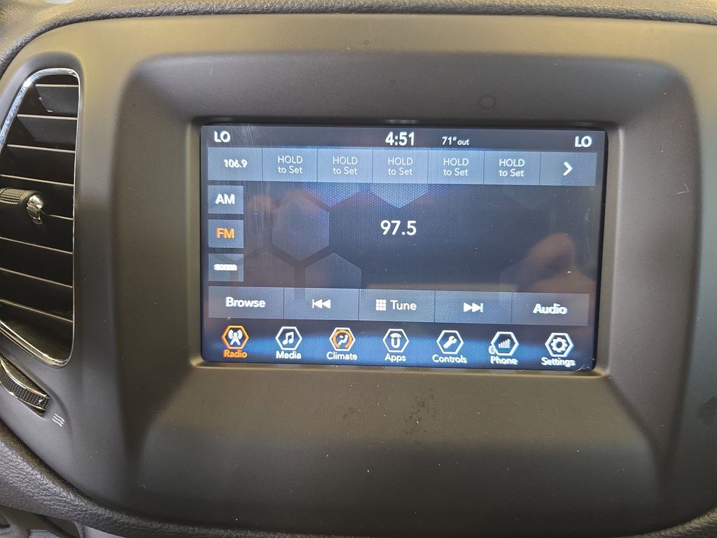 2018 Jeep Compass North Edition Latitude photo 21