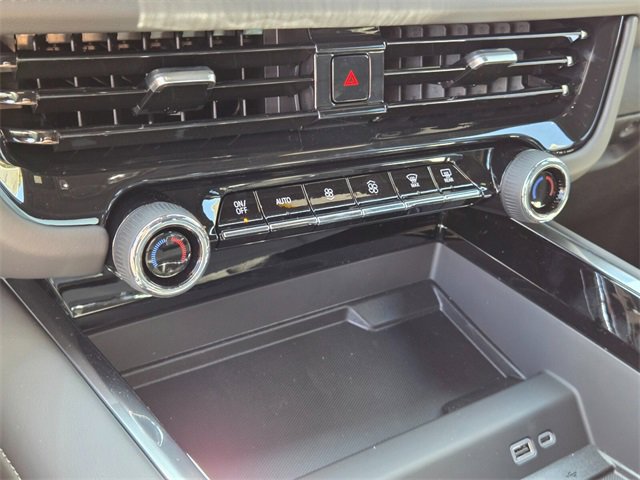 2025 Chevrolet Tahoe LS photo 10