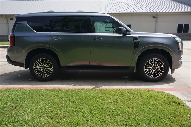 2025 Nissan Armada SL photo 3