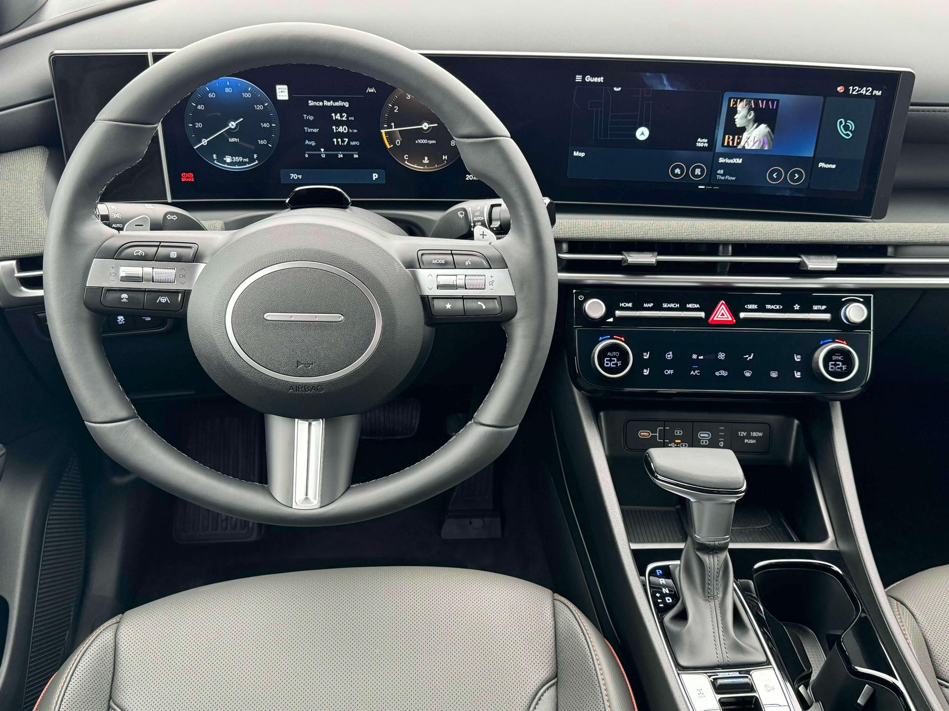 New 2025 Green Hyundai Limited image 17