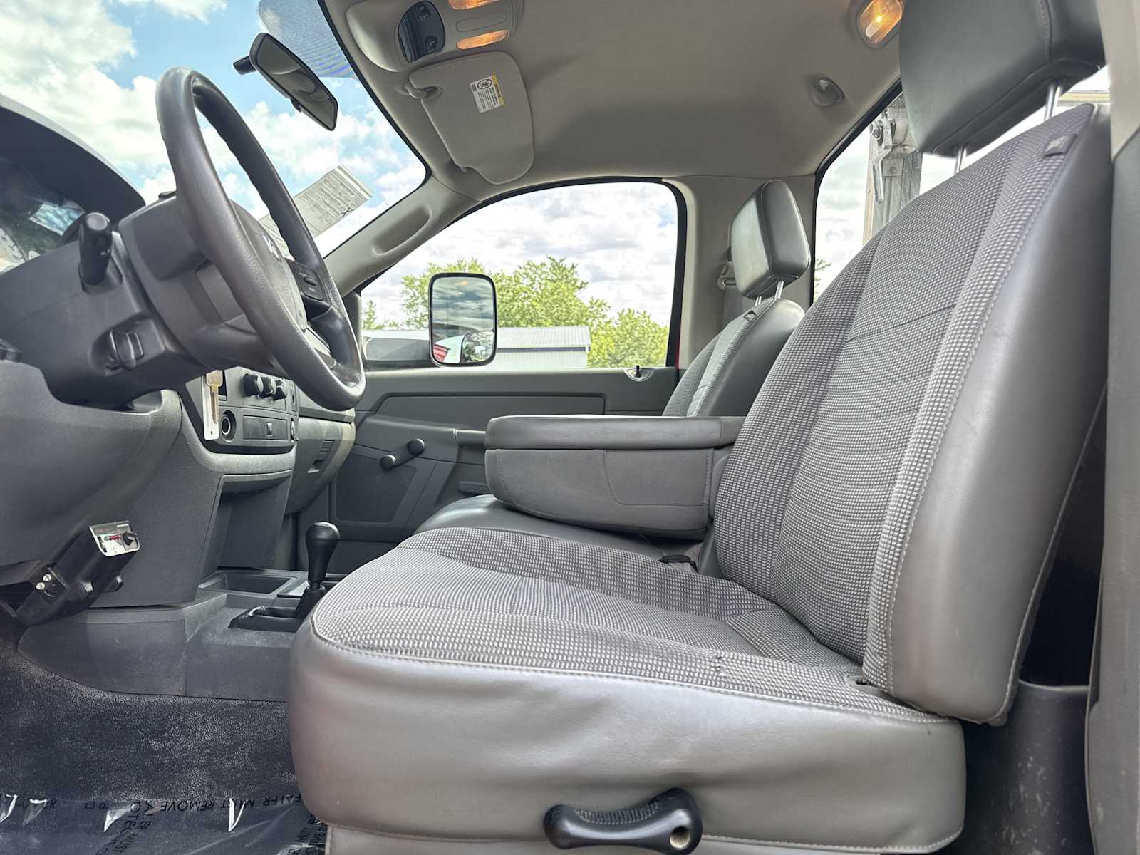 2007 Dodge Ram 3500 SLT photo 19