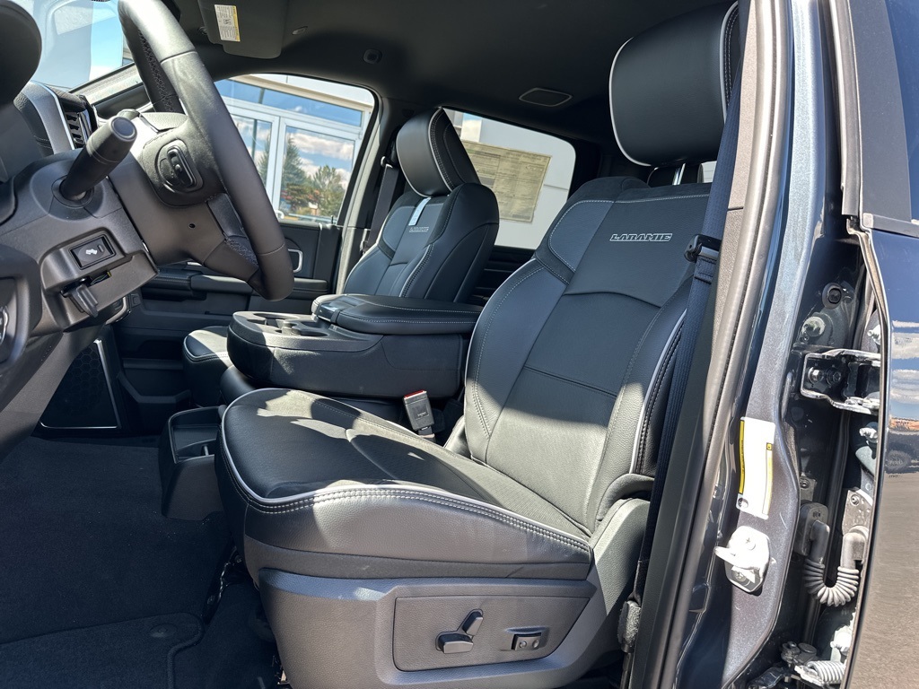 2025 Ram 2500 Laramie photo 12