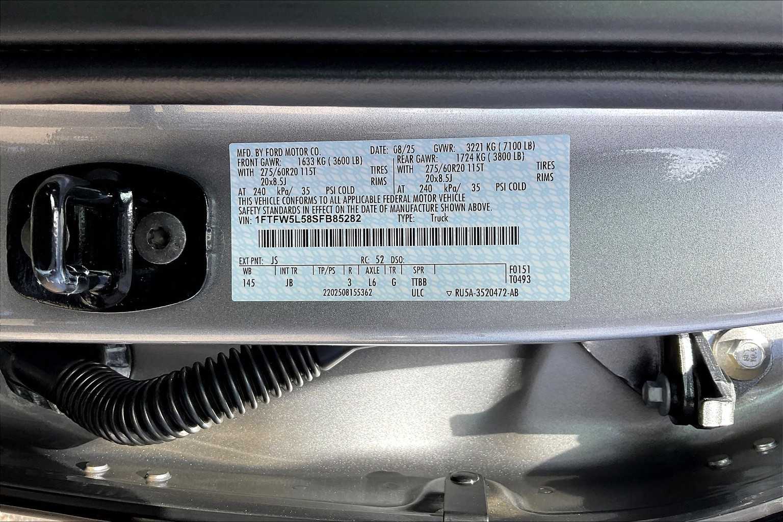 2025 Ford F-150 Lariat photo 18