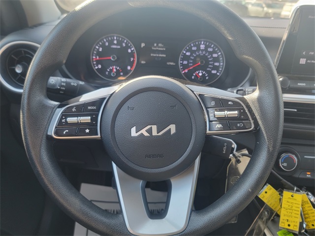 2023 Kia Forte LXS photo 28