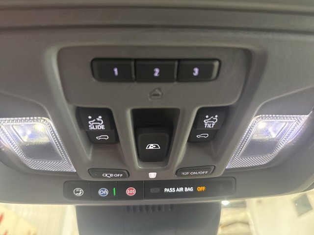 2025 Chevrolet Silverado 1500 LTZ photo 17