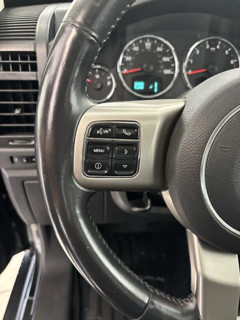 2012 Jeep Liberty Limited Jet photo 8