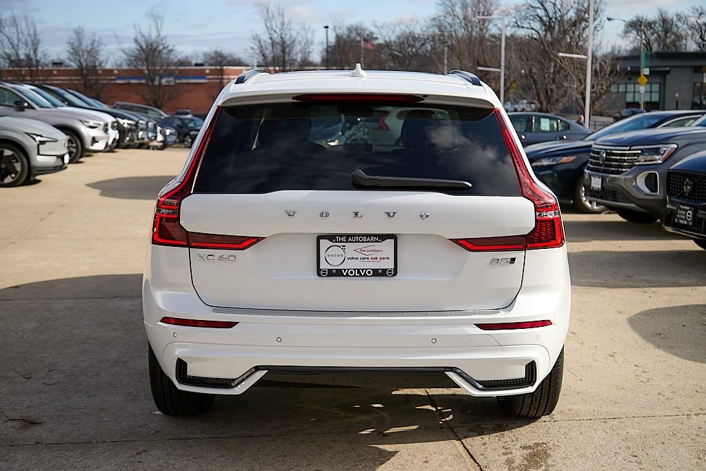 2026 VOLVO XC60 - Image 7