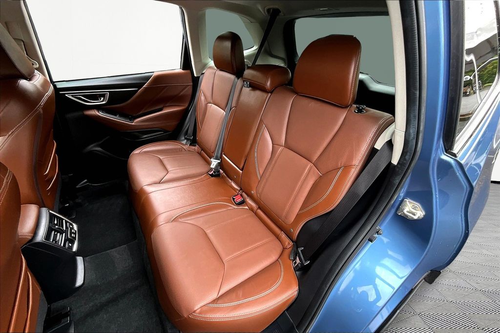 2021 Subaru Forester Touring photo 15