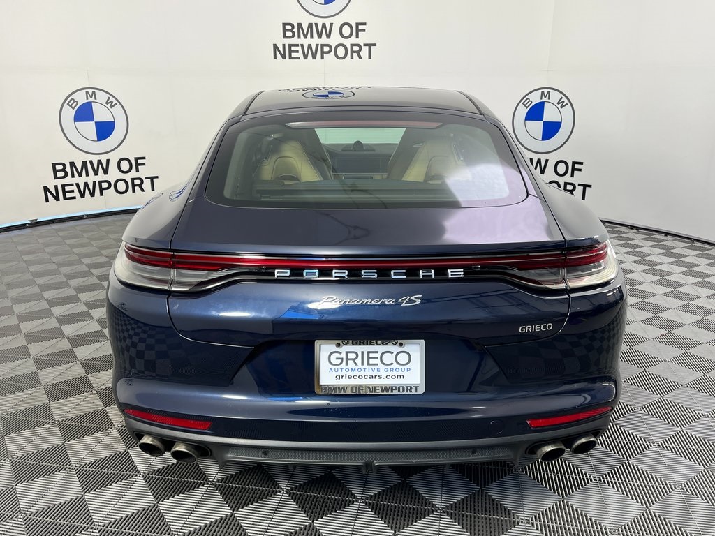 2021 Porsche Panamera 4S photo 10